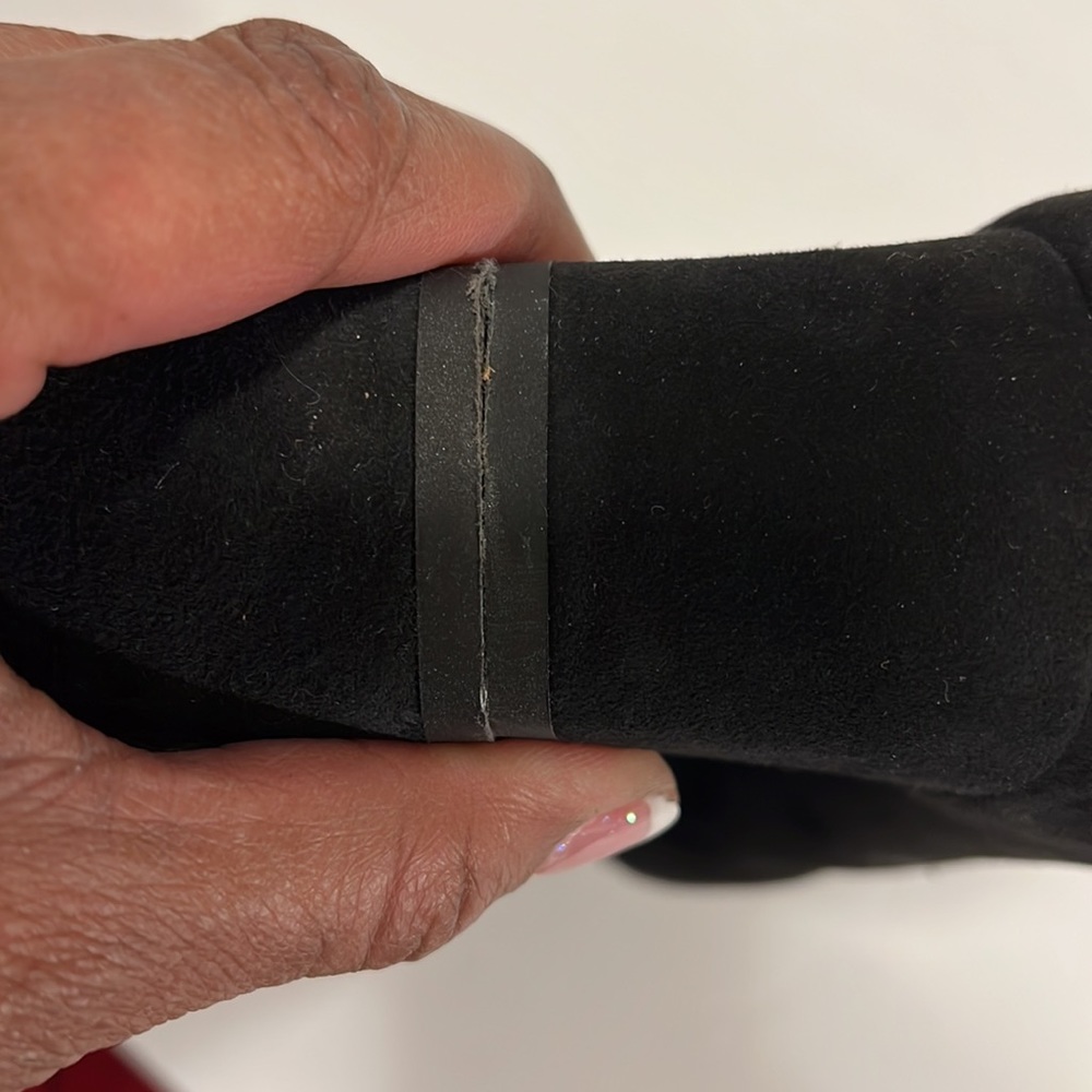 Aquatalia Black Suede Pumps Size 8.5 - Picture 10 of 12